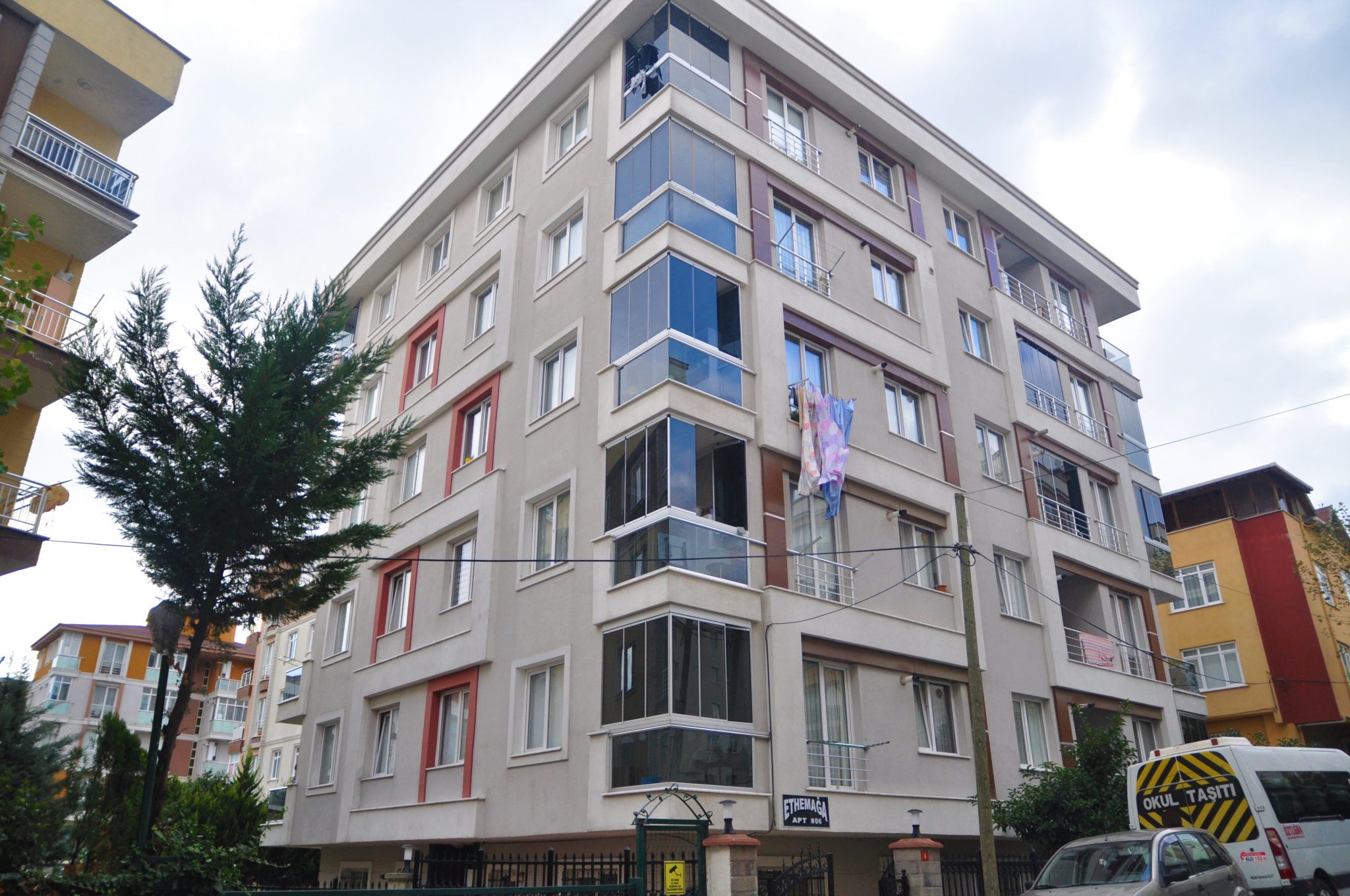 Ethemağa Apartmanı